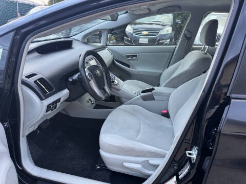 2013 Toyota Prius Two