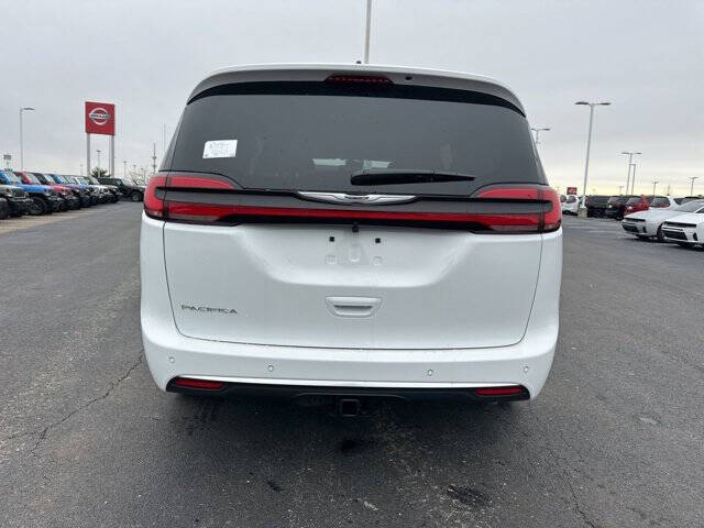 2026 Chrysler Pacifica Pinnacle