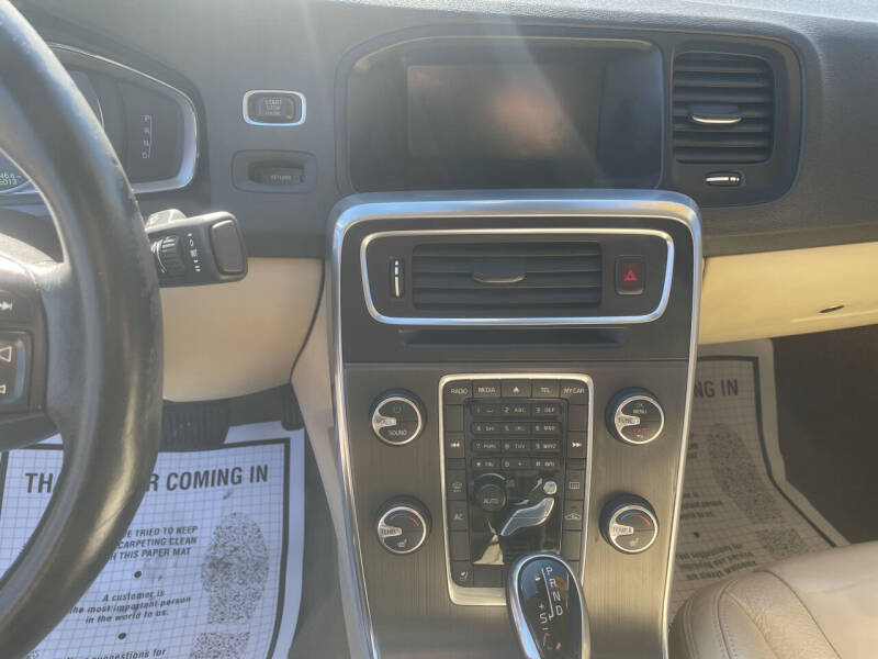 2014 Volvo S60 T5 Premier