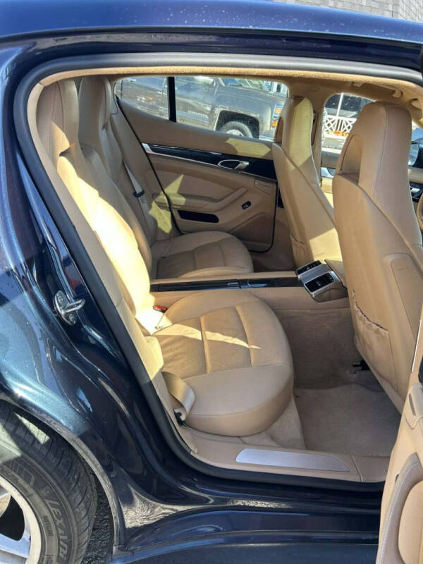 2011 Porsche Panamera