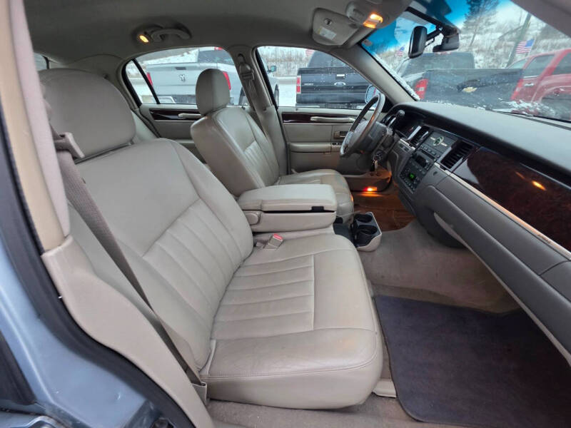 2007 Lincoln Town Car Signature