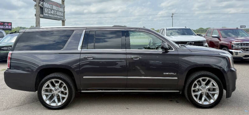 2017 GMC Yukon XL Denali