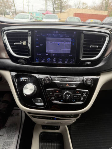 2018 Chrysler Pacifica Touring L Plus