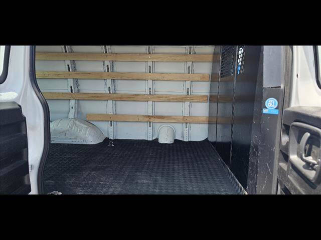 2023 GMC Savana 2500