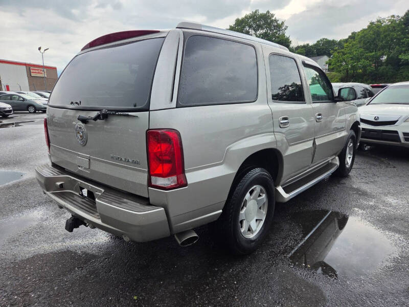2004 Cadillac Escalade