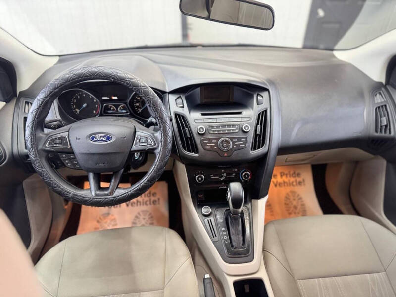 2017 Ford Focus SE
