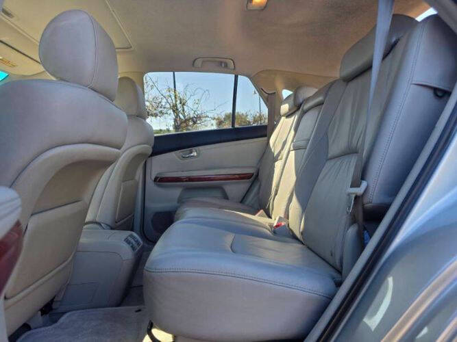 2005 Lexus RX 330