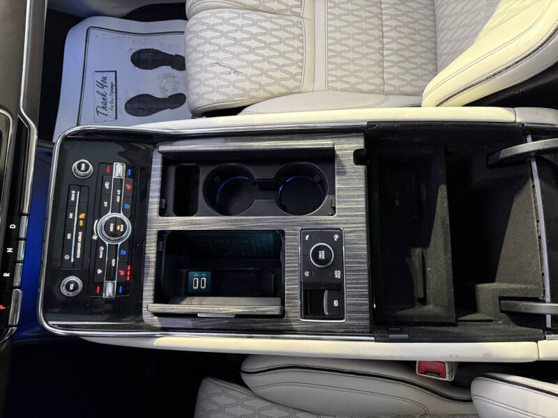 2019 Lincoln Navigator L Black Label