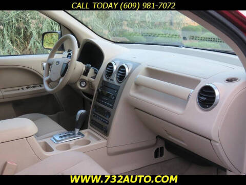 2005 Ford Freestyle SE