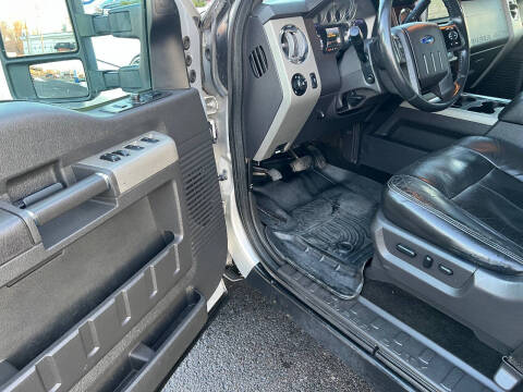 2014 Ford F-350 Super Duty Lariat