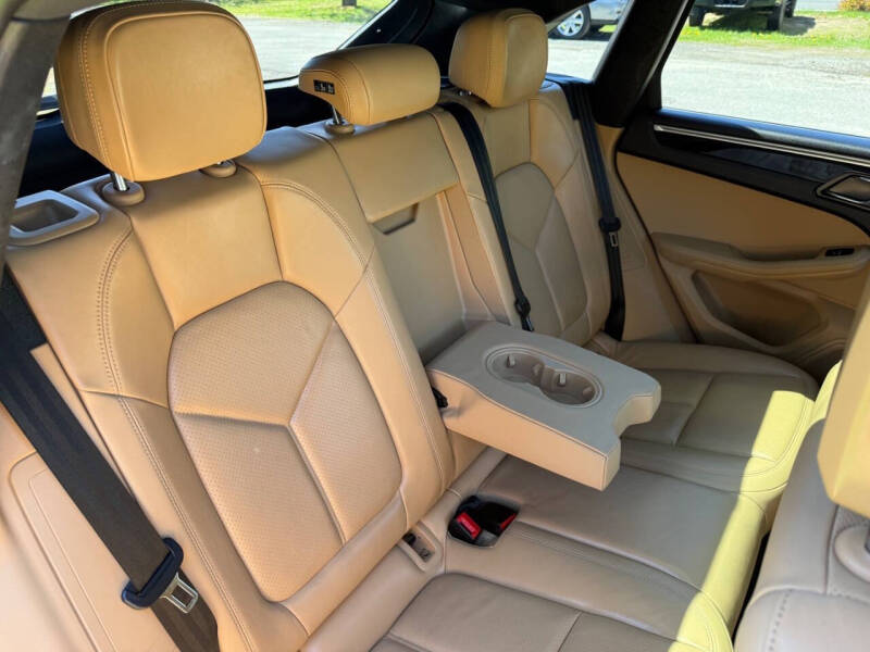 2018 Porsche Macan