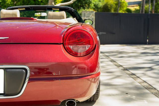 2004 Ford Thunderbird Deluxe