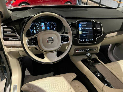2022 Volvo XC90 T6 Inscription 7-Passenger