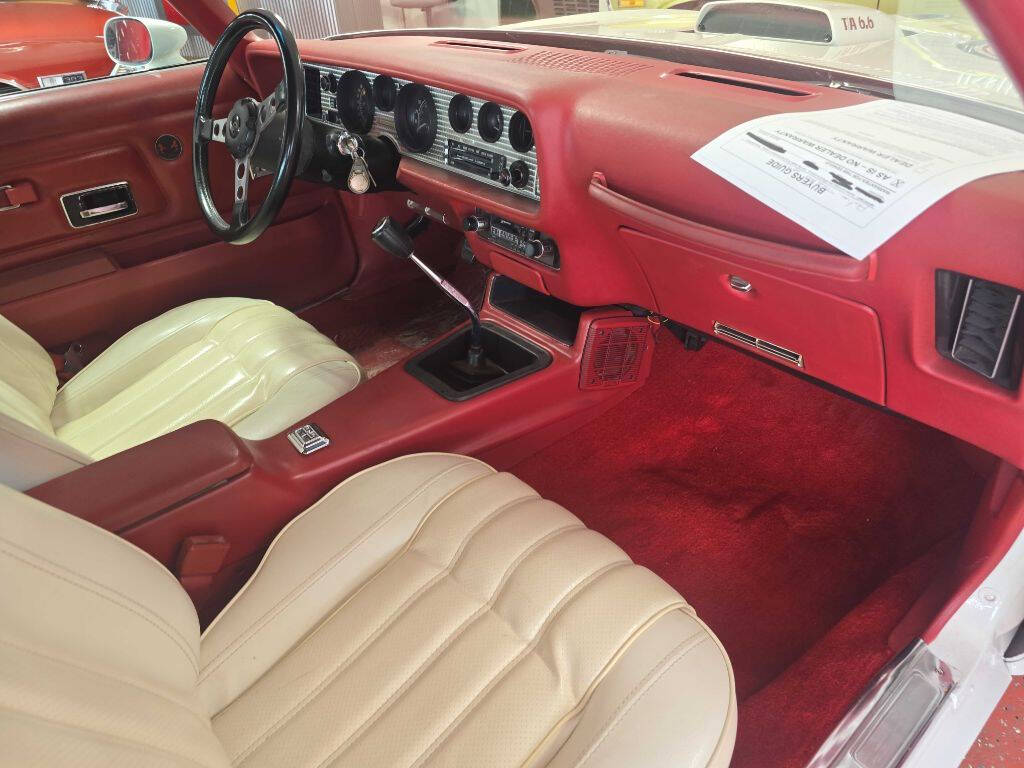 1976 Pontiac Trans Am 29