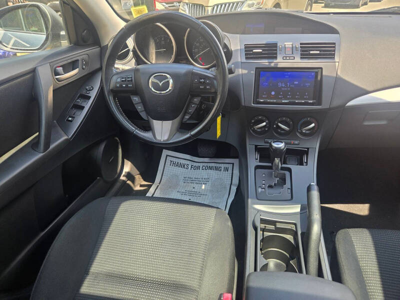 2012 Mazda MAZDA3 i Touring