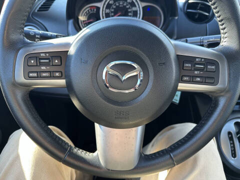 2013 Mazda MAZDA2 Touring