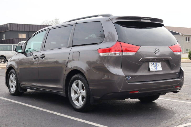 2012 Toyota Sienna