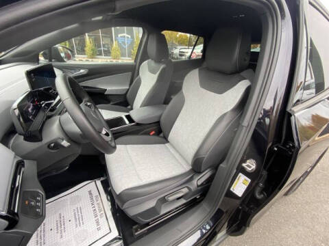 2023 Volkswagen ID.4 Pro