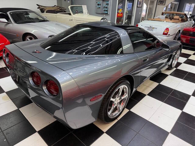 2004 Chevrolet Corvette