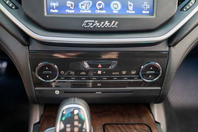 2016 Maserati Ghibli 22