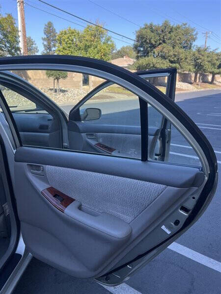 2003 Toyota Corolla LE