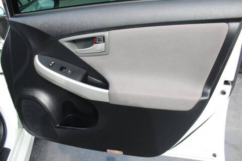 2014 Toyota Prius Plug-in Hybrid