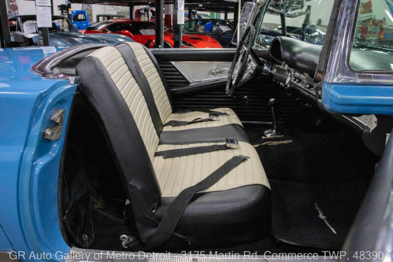 1957 Ford Thunderbird