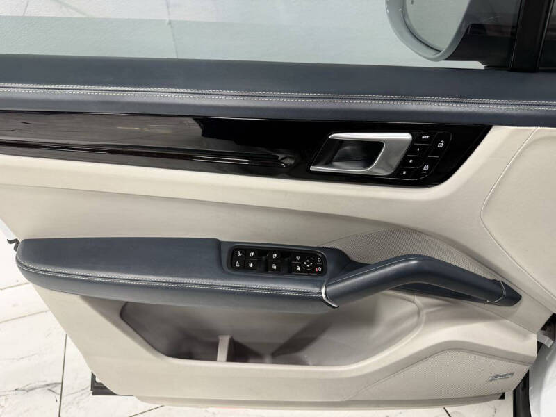 2020 Porsche Cayenne