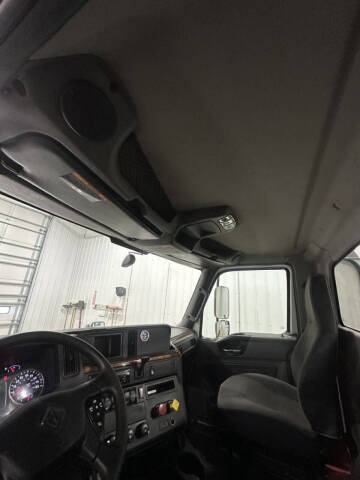 2020 International RH613