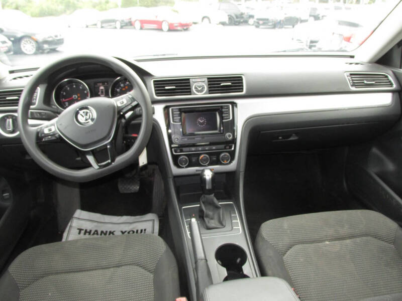 2016 Volkswagen Passat 1.8T S