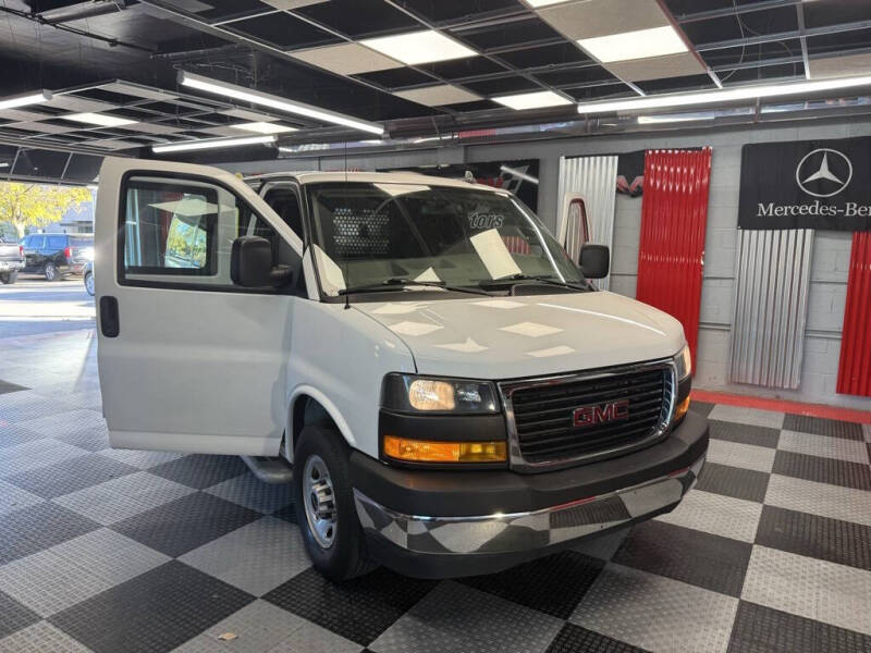 2023 GMC Savana 2500