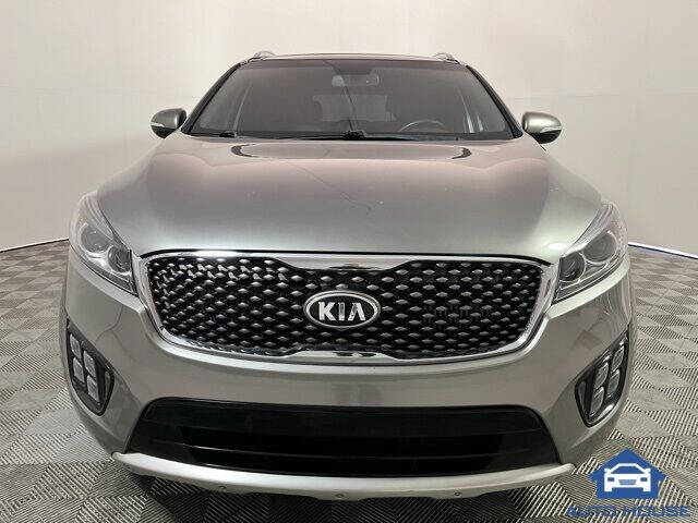 Used 2016 Kia Sorento Limited with VIN 5XYPK4A13GG010145 for sale in Peoria, AZ
