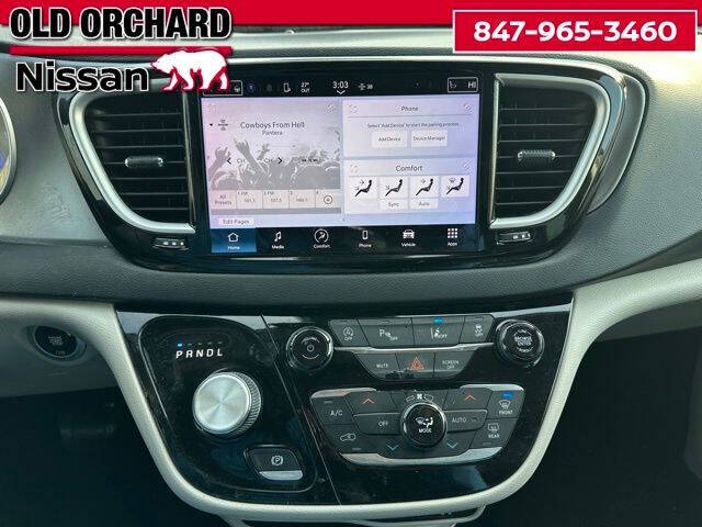 2022 Chrysler Pacifica Touring L