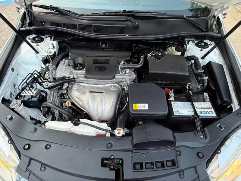 2017 Toyota Camry LE