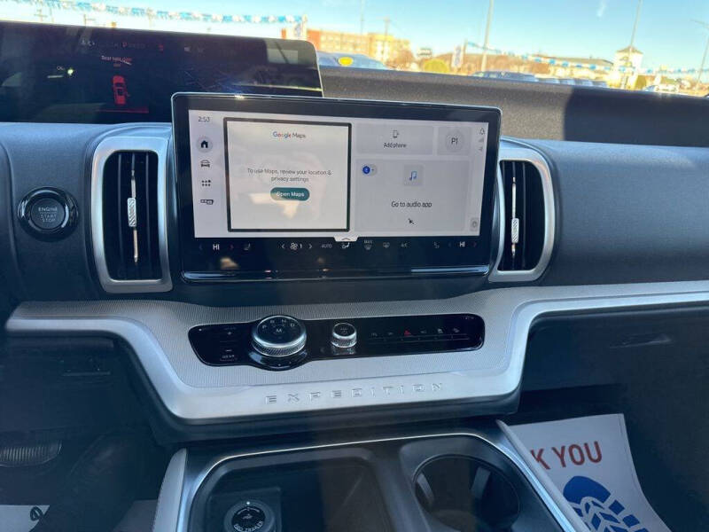 2025 Ford Expedition MAX Active