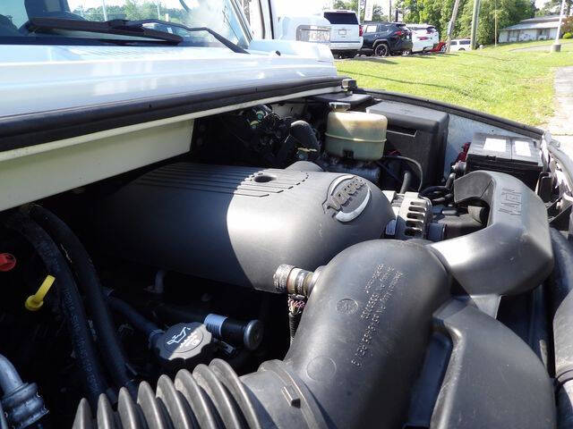 2004 HUMMER H2