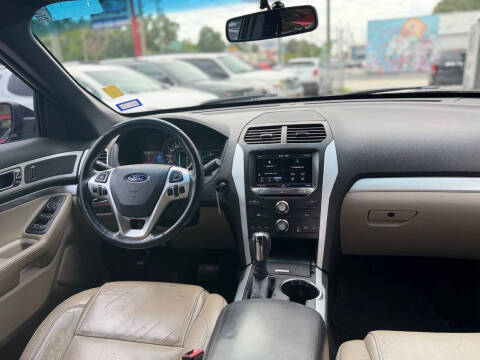2014 Ford Explorer XLT