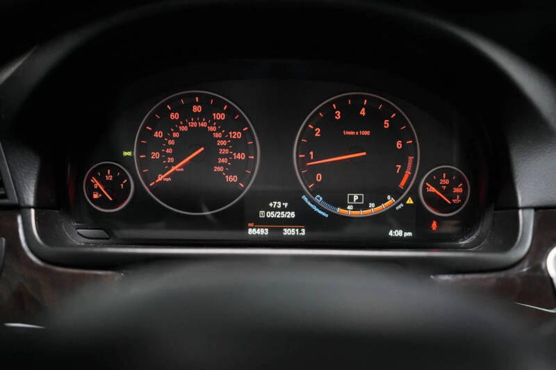 2015 BMW 5 Series 528i