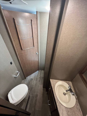 2019 Winnebago Intent 31P Class A RV