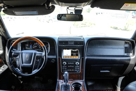 2016 Lincoln Navigator Select