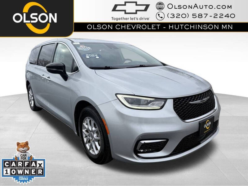 2024 Chrysler Pacifica Touring L