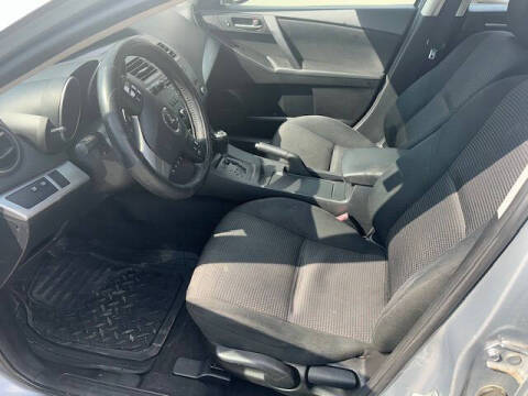 2013 Mazda MAZDA3 i Touring