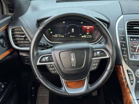 2020 Lincoln Nautilus Reserve