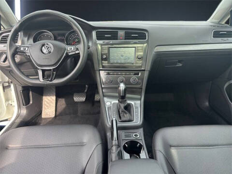 2021 Volkswagen Golf TSI