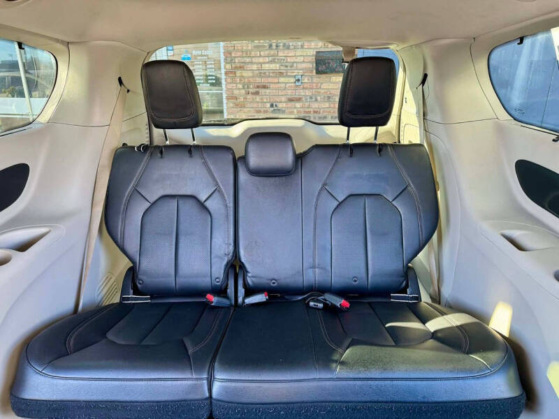 2019 Chrysler Pacifica Touring L