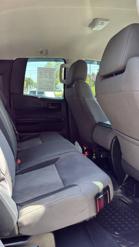 2015 Toyota Tundra SR5