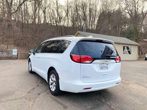 2018 Chrysler Pacifica Touring