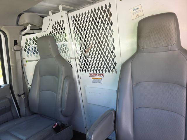 2011 Ford E-Series E-350 SD