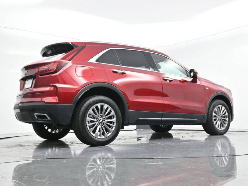 2025 Cadillac XT4 Premium Luxury