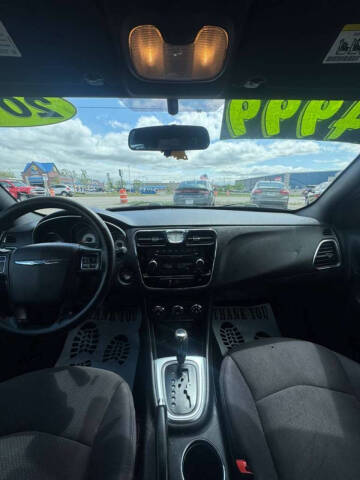 2012 Chrysler 200 LX